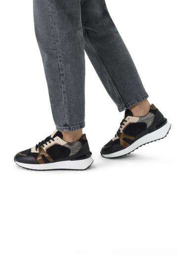 Гандбольные кроссовки