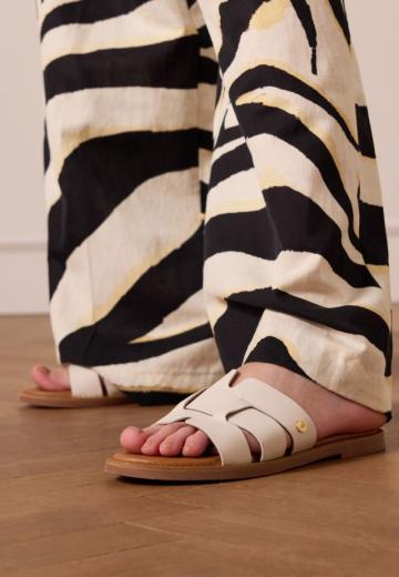 Гандбольные кроссовки