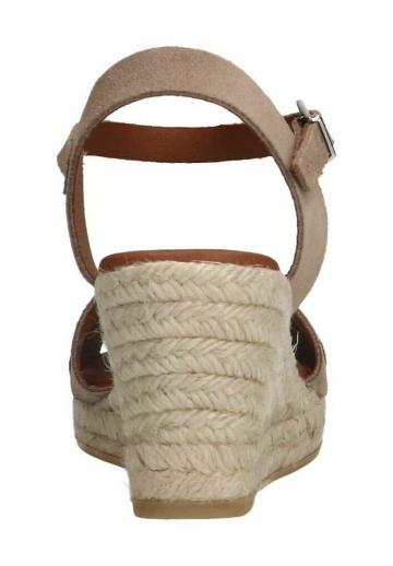 Гандбольные кроссовки