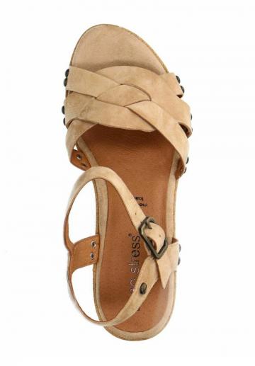 Босоножки на платформе