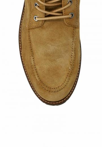 Ботинки на шнуровке