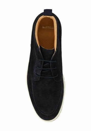 Ботинки на шнуровке