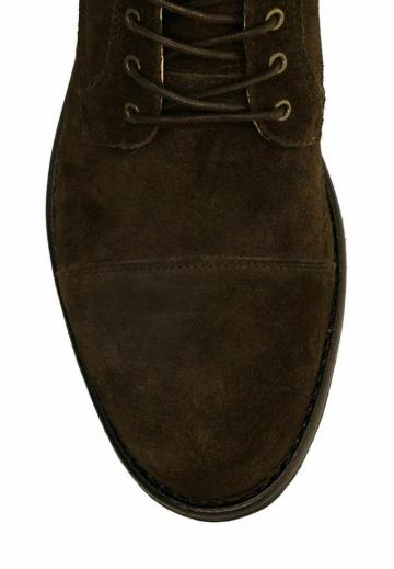Ботинки на шнуровке