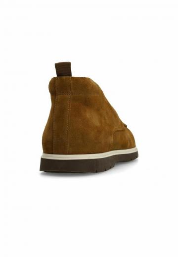 Ботинки на шнуровке