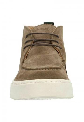 Ботинки на шнуровке