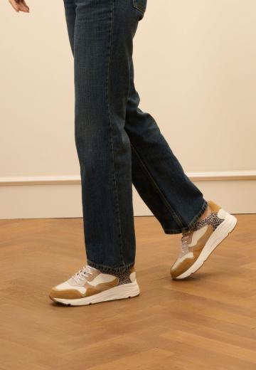 Гандбольные кроссовки