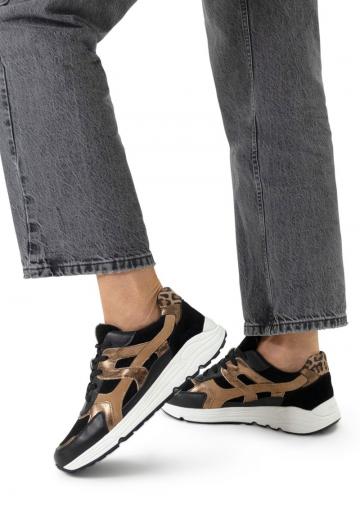 Гандбольные кроссовки