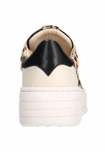 Гандбольные кроссовки