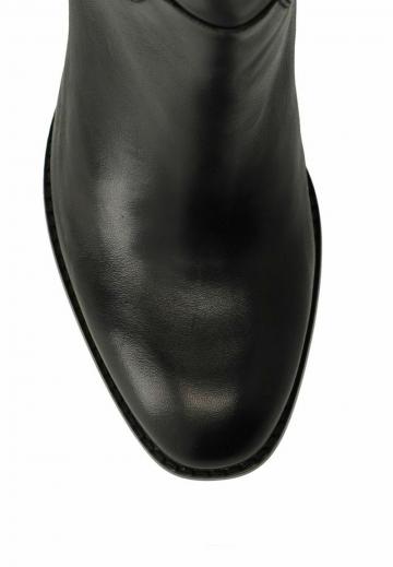 Высокие сапоги