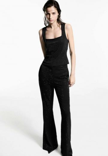 Блузка без рукавов