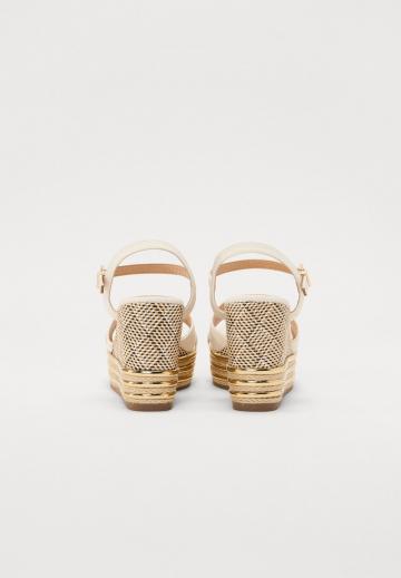 Гандбольные кроссовки