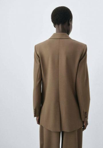 Короткое пальто