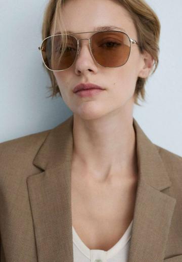 Блейзер с накладными карманами