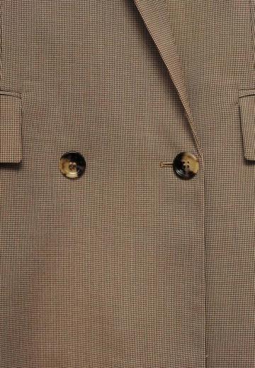 Блейзер с накладными карманами