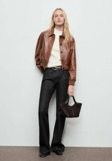 Клешеные джинсы