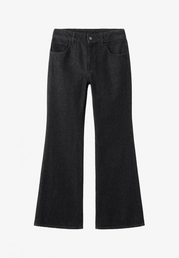 Клешеные джинсы