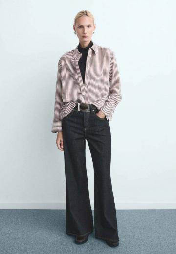 Клешеные джинсы