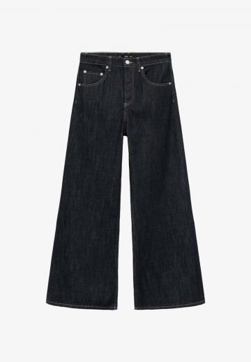 Клешеные джинсы