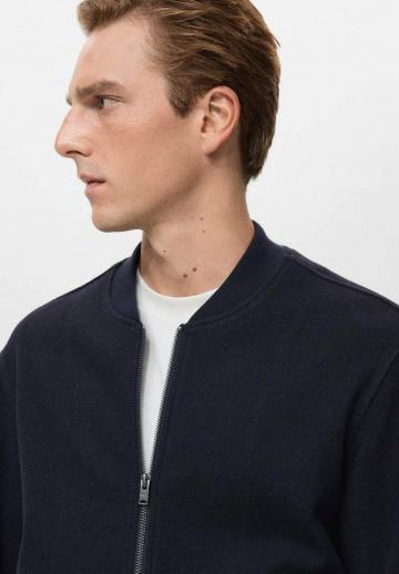 Куртка бомбер