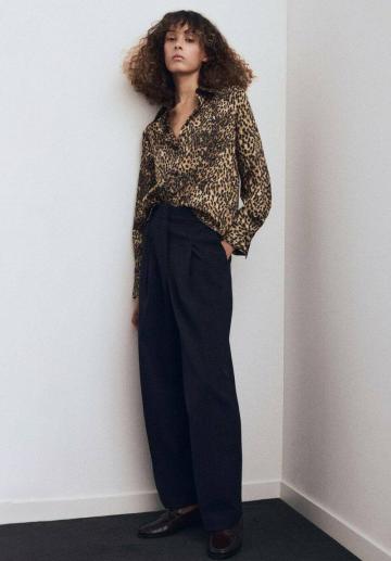 Атласная блузка