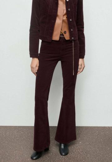 Клешеные брюки