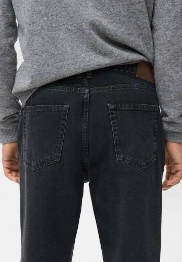 Прямые джинсы