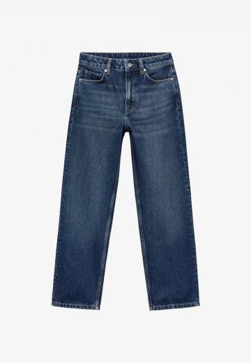 Короткие джинсы