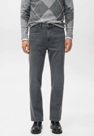 Прямые джинсы