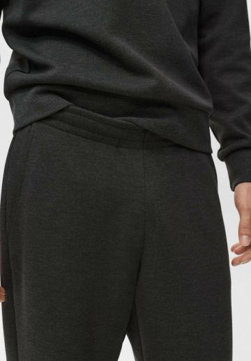 Спортивные штаны