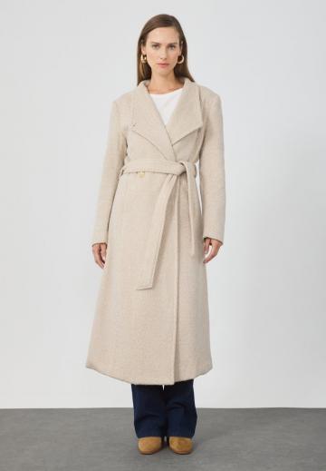 Шерстяное пальто