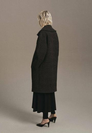 Короткое пальто