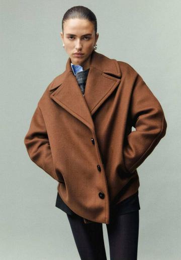 Короткое пальто