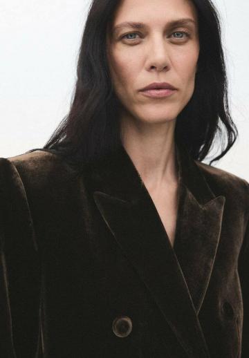 Короткое пальто