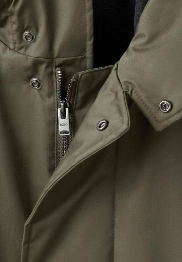 Короткое пальто