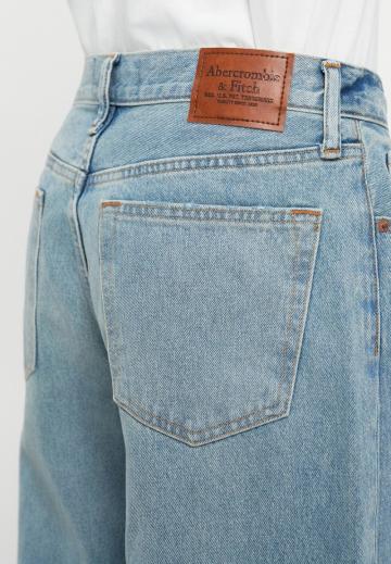 Свободные джинсы