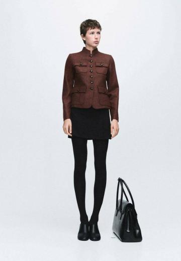 Блейзер с накладными карманами