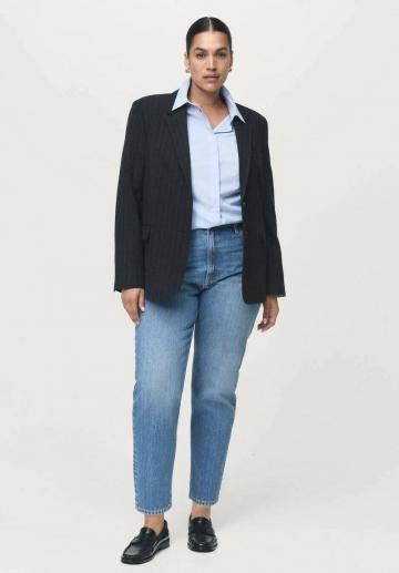 Короткие джинсы