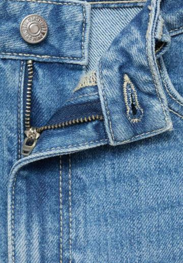 Короткие джинсы