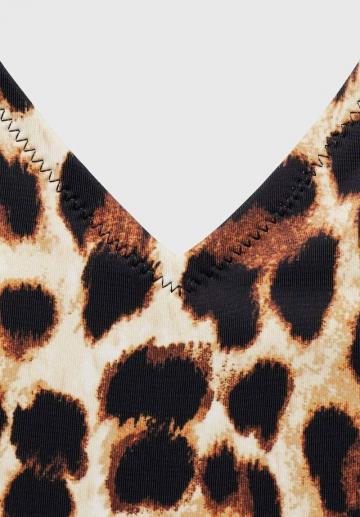 Слитный купальник