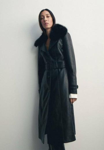 Пальто из искусственной кожи