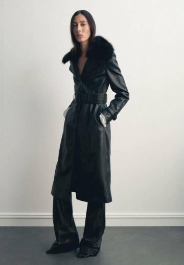 Пальто из искусственной кожи