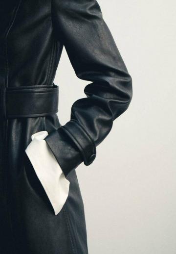 Пальто из искусственной кожи