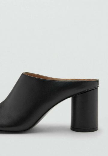 Босоножки на каблуке