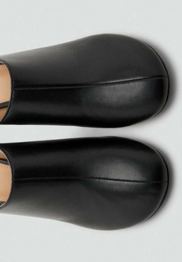 Босоножки на каблуке