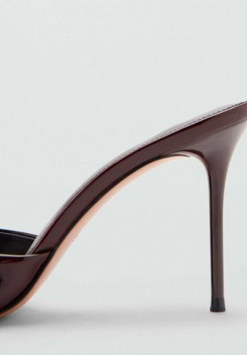 Босоножки на каблуке