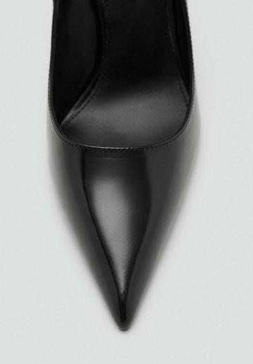 Туфли на высоком каблуке