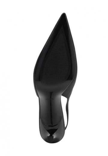 Туфли на высоком каблуке