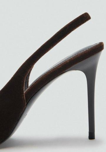 Туфли на высоком каблуке