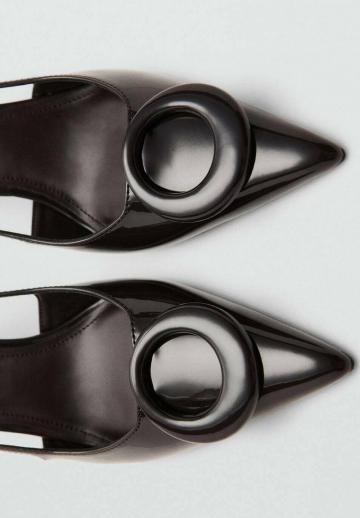 Туфли на высоком каблуке