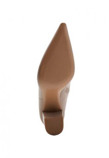 Полусапожки на высоком каблуке